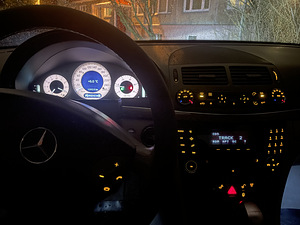 Mercedes-Benz E 280 Avantgarde (10 foto / 15)