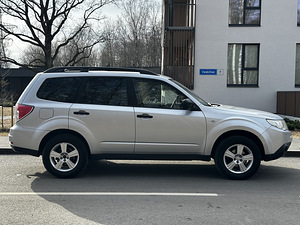 Subaru Forester 2.0 110 кВт (2 фото из 15)