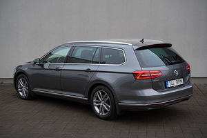 Volkswagen Passat Highline 1.4 110kW (6 foto / 15)