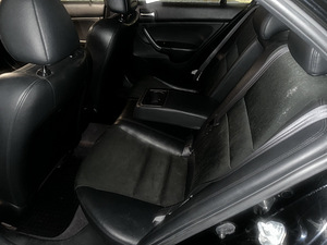 Honda Accord 2.0 114kW (4 foto / 12)