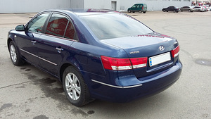 Hyundai Sonata (3 фото з 10)