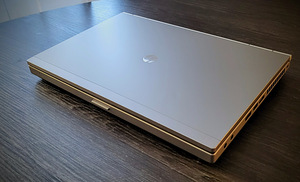 HP EliteBook 8460p; i5; 8GB; SSD 120GB; Win10; ID (2 foto / 2)