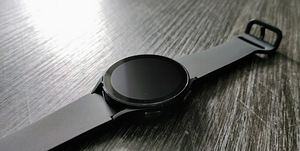 Samsung Flip 3 + Watch 4 + Buds Live + Trio wireless (5 foto / 8)