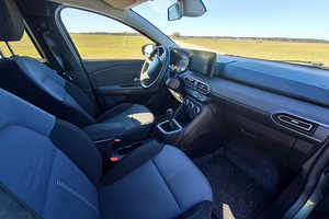 Dacia Jogger Extreme 1.0 74kW LPG 7-kohta (6 foto / 8)
