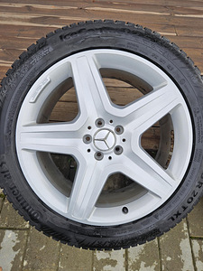 5x112 R20 Mercedes-Benz valuveljed naastrehvidega (2 foto / 6)