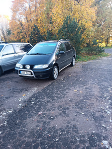 VW Sharan 81kw (2 foto / 8)