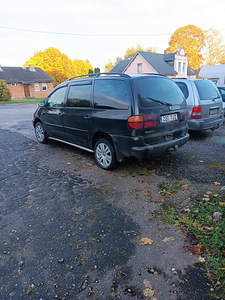 VW Sharan 81kw (4 foto / 8)