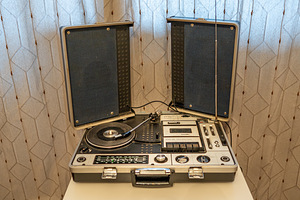 Sunny Vox 6000, использованный ретро стерео чемодан 1970~