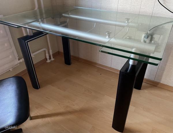 Klaasist kokkupandav laud ja toolid (foto #1)