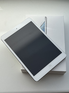 iPad mini 16 ГБ Wi-Fi + сотовая связь (2 фото из 3)