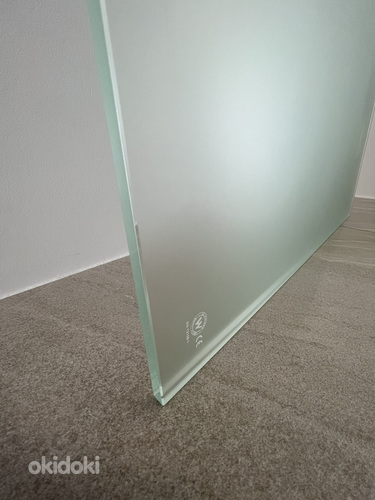 Панель из закаленного стекла 2,2х0,6м (фото #2)