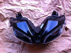 Triumph Daytona фара (3 фото из 3)
