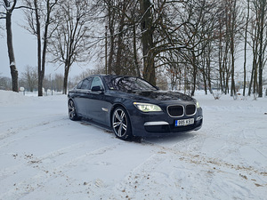 BMW F01 730d 180kw ///M Pac. Led adaptive (2 foto / 6)