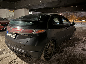 Honda Civic 8 5D 2.2 diisel, 2006 a (3 foto / 6)