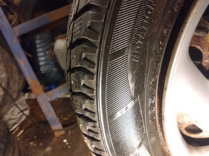 185/65/r14 hankok na zeleznih diskah 5*114.3 toyota 2tk 7mm (3 foto / 4)