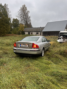 Varuosadeks Volvo S60 2.4bens (2 foto / 5)