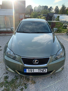 Лексус IS220D 2006 (1 фото из 12)