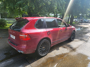Porsche Cayenne gts 298kw (2 foto / 8)