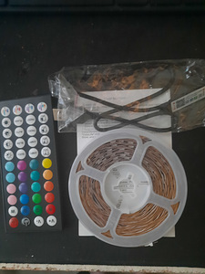 Nutikas LED-riba, ühendub nutitelefoniga (1 foto / 2)
