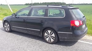 Volkswagen Passat 2.0 103kW (2 фото из 11)