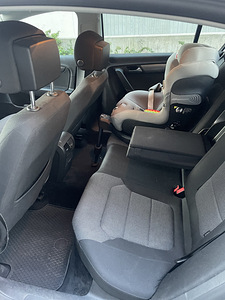 Volkswagen Passat (4 foto / 9)