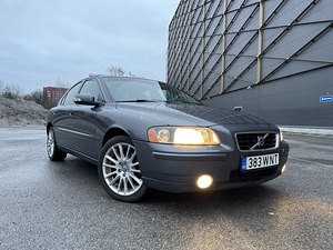 Volvo S60 Facelift 2.4 120kw diisel (6 foto / 14)