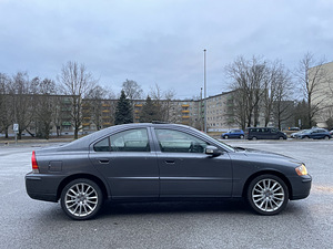 Volvo S60 Facelift 2.4 120kw diisel (2 foto / 14)