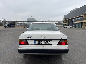 Mercedes Benz w124 200D (3 foto / 15)