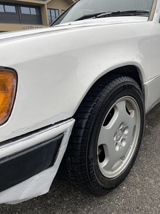 Mercedes Benz w124 200D (12 foto / 15)