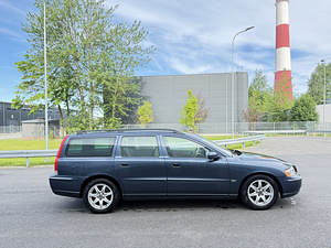 Volvo v70 2.4d 136kw (6 foto / 14)