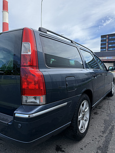 Volvo v70 2.4d 136kw (7 foto / 14)