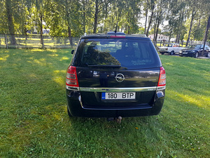 Opel zafira 1.7 2010 (15 foto / 15)
