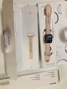 Apple Watch series 6 Gold 40 мм Батарея: 85% GARANTII (5 фото из 10)