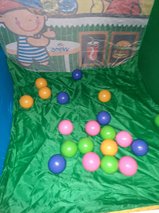 Laste telk-maja pallidega Ks Kids Cafe (3 foto / 10)