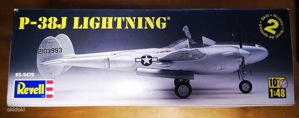 Revell P-38J Lightning 85-5479 1:48 (фото #4)