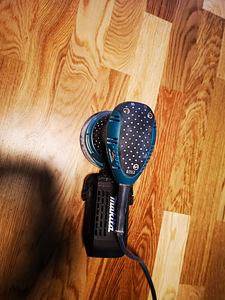 Makita Ekstsentriline lihvija BO5031 (1 foto / 3)