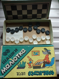 ШАХМАТНАЯ ДОСКА БОЛЬШАЯ ТАКЖЕ ПОД НАРДЫ (3 фото из 4)