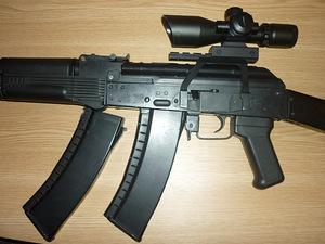 Плитник + Ак 74 и разные тактическиие ножи (8 foto / 10)