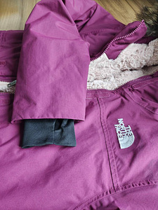 THE NORTH FACE GIRLS' ARCTIC PARKA (2 foto / 7)