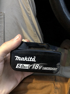 Аккумулятор Makita 5Ач (1 фото из 2)