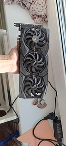 Asus ROG Strix RX 5700XT 8GB (1 foto / 5)