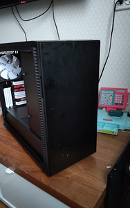Fractal Design Define R6 korpus (1 foto / 7)