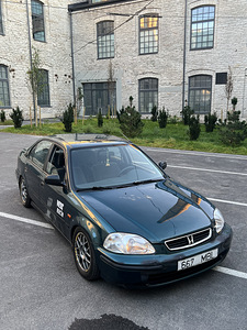 Honda Civic TÜV до 09.2023 (3 фото из 7)