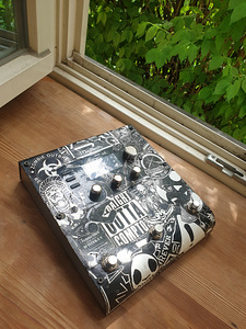 Digitech (3 foto / 3)