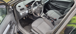 Opel Astra H (5 foto / 11)