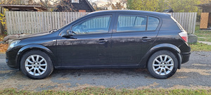 Opel Astra H (10 foto / 11)