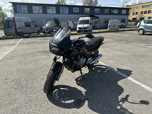 Yamaha XJ600 Diversion 2001.a. 45kW (7 foto / 9)