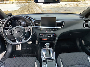 Kia Ceed SW GT-Line 1.4 Turbo (8 foto / 10)