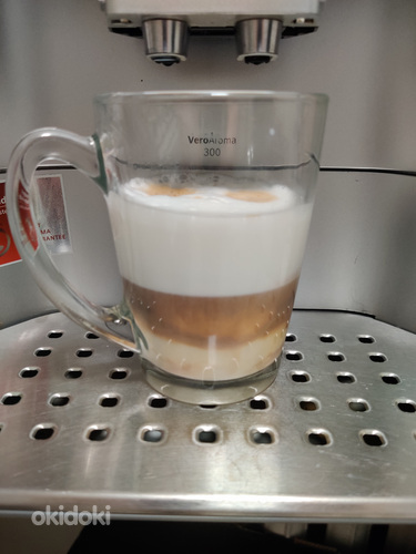 Полностью автоматическая кофемашина Bosch (фото #6)