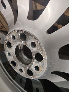 20" Audi valuveljed lamellrehvidega (7 foto / 7)